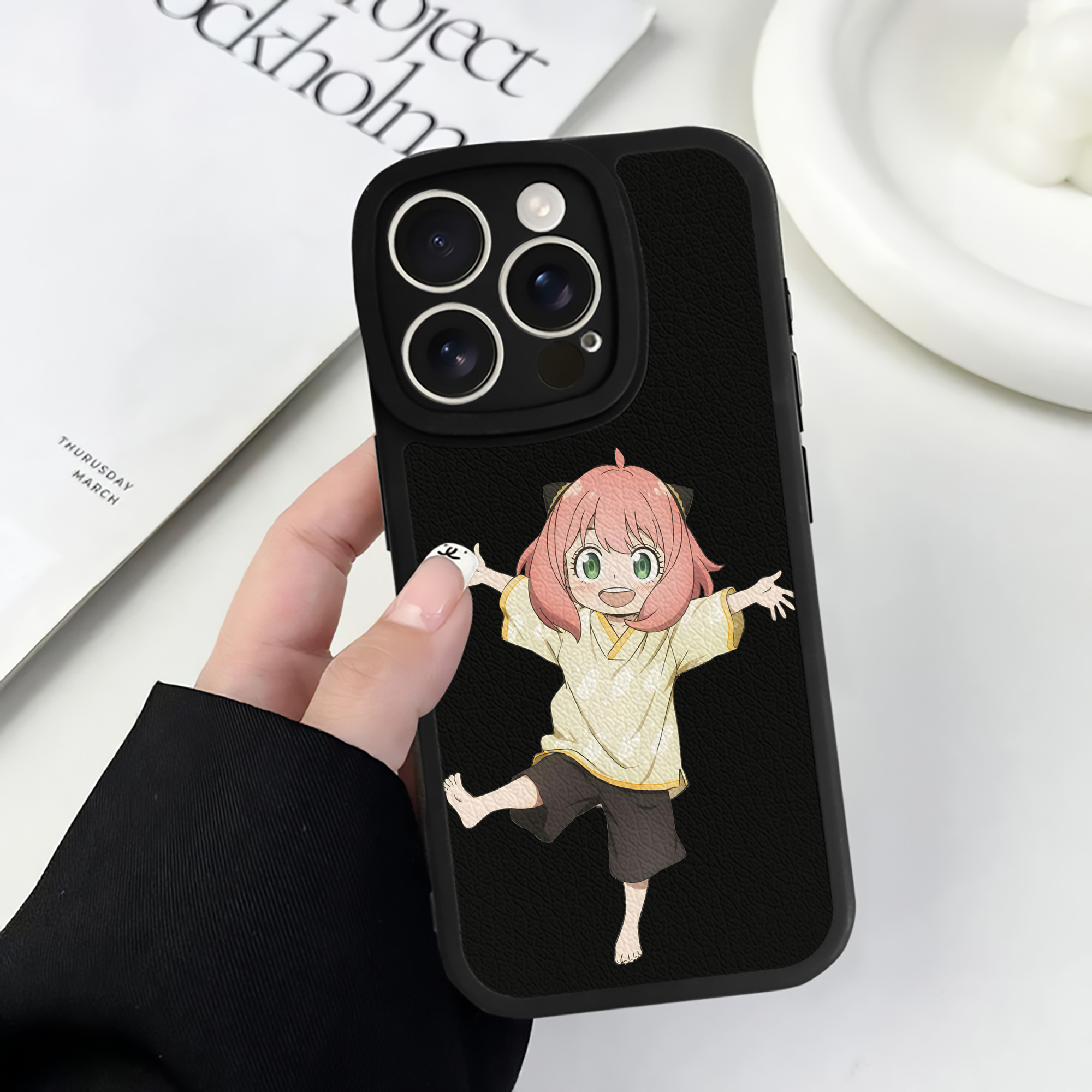 （画像用） SPY×FAMILY间谍家家酒 【iPhone 16シリーズ対応】シリコンスマホケース（レザー調） 材質：シリコン